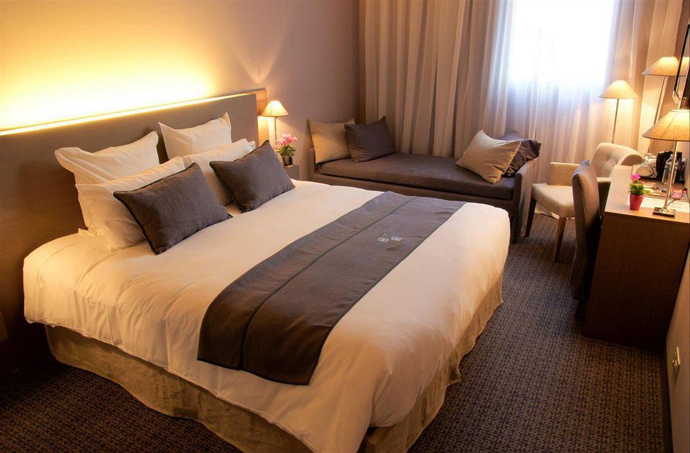 Best Western Hotel De La Breche Niort Ngoại thất bức ảnh