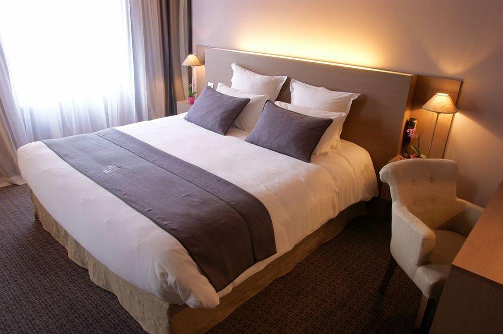 Best Western Hotel De La Breche Niort Ngoại thất bức ảnh