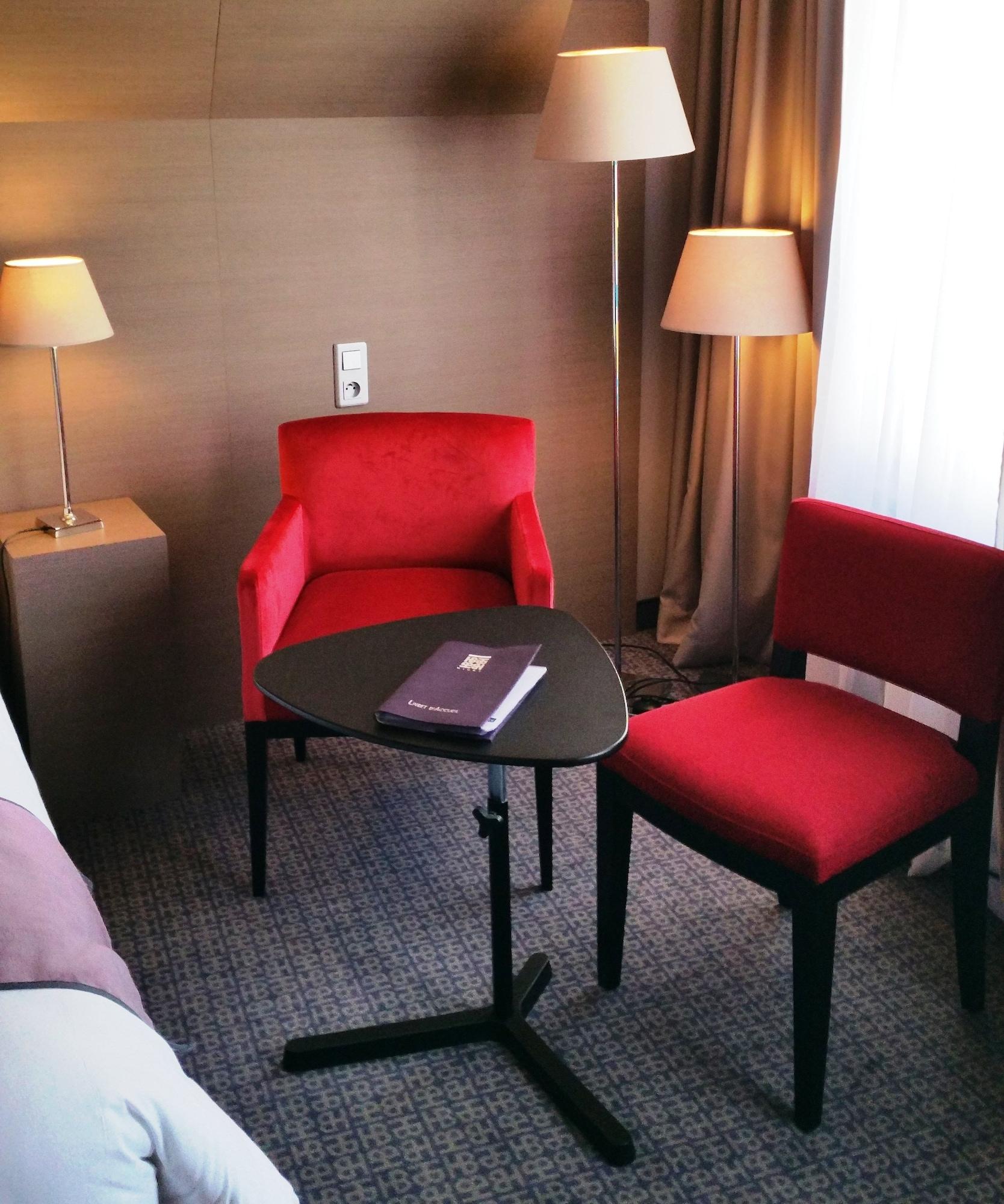 Best Western Hotel De La Breche Niort Ngoại thất bức ảnh