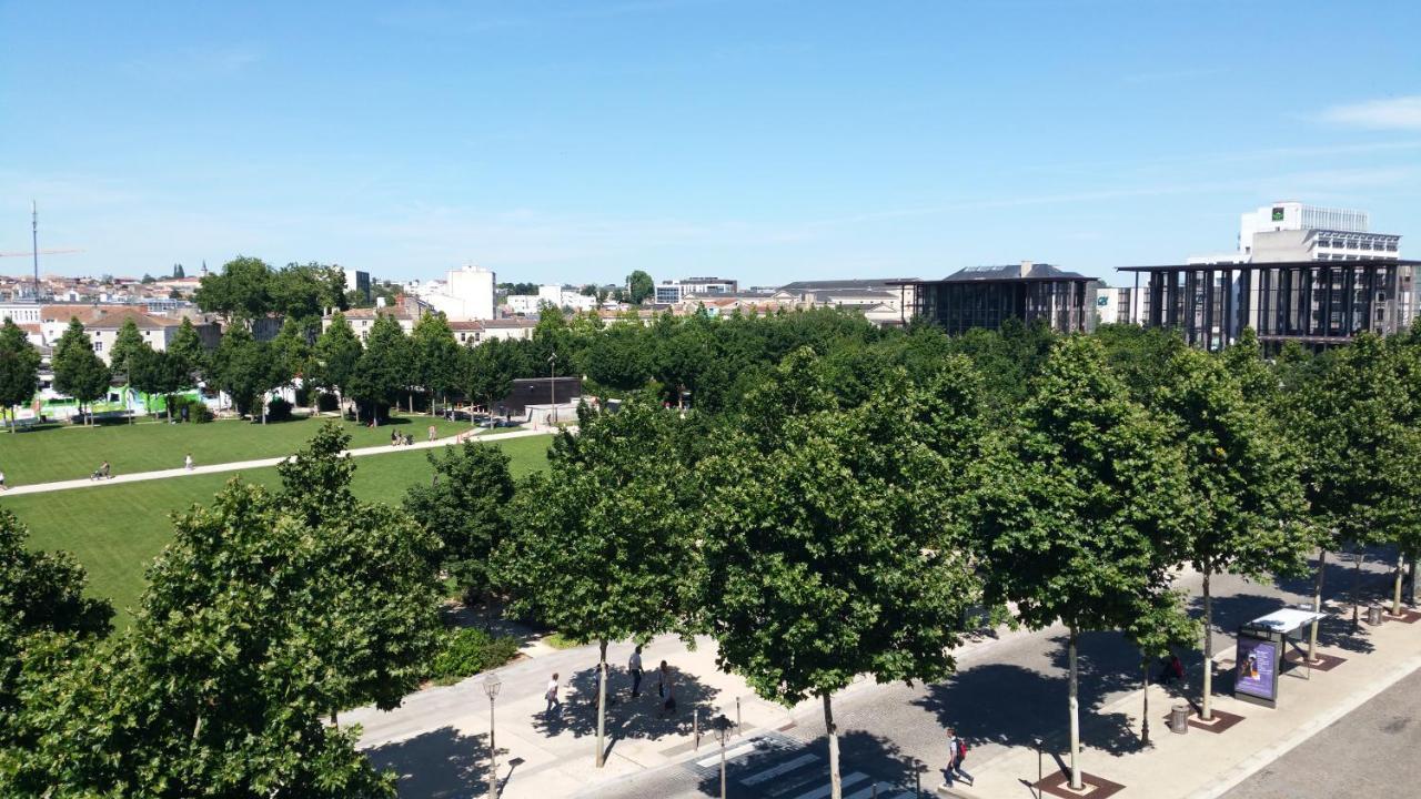 Best Western Hotel De La Breche Niort Ngoại thất bức ảnh